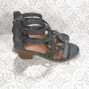 Womens Maurices Strappy Sandals Blue Denim Color Size 7 with Zipper and Heel